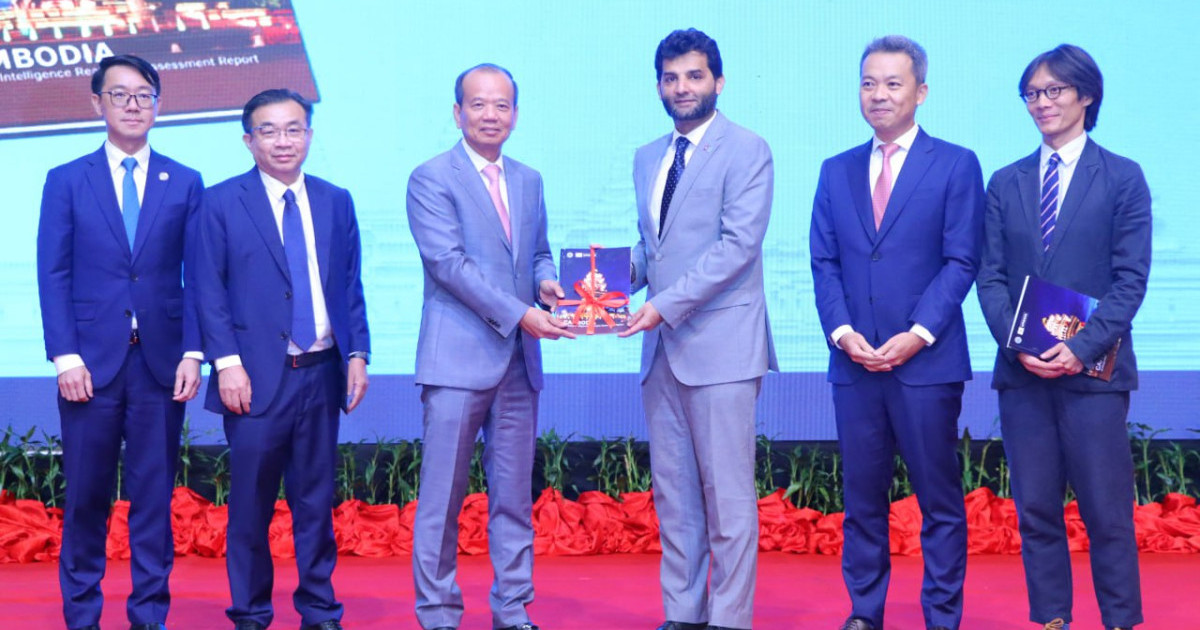 រដ្ឋមន្ត្រី ជា វ៉ាន់ដេត រំលឹកពីហានិភ័យនៃការប្រើប្រាស់បញ្ញាសិប្បនិម្មិត