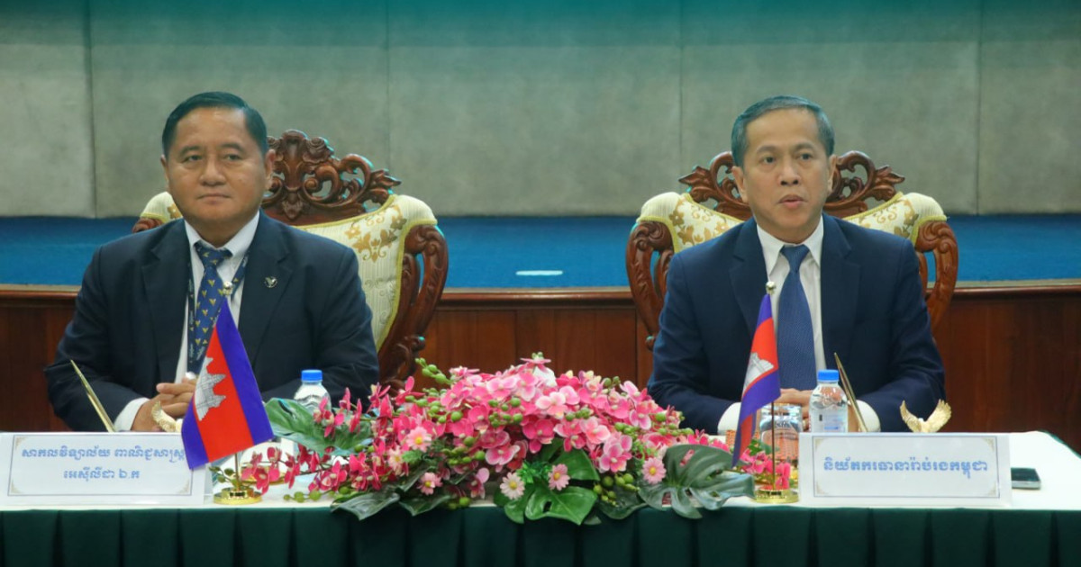 អ្នក​ជំនាញ ​ជំរុញ​ឲ្យ​យុវជន​ខ្មែរ​ចាប់​ឱកាស​ទៅ​ដឹកនាំ​ (CEO) នៅ​ក្នុង​ក្រុមហ៊ុន​ធានារ៉ាប់រង​អន្តរជាតិ​ធំៗ​នៅ​កម្ពុជា